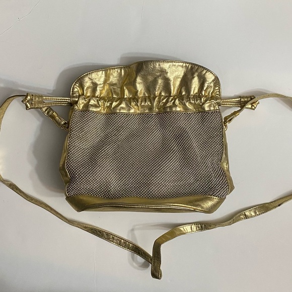 Vintages Whiting and Davis International Bucket Drawstring evening Gold bag - Picture 3 of 16